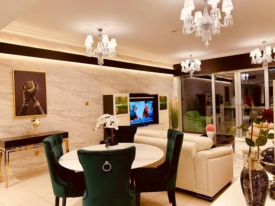 Luxurious Pool View Apt In Downtown Dubai Apartment 0*,  United Arab Emirates