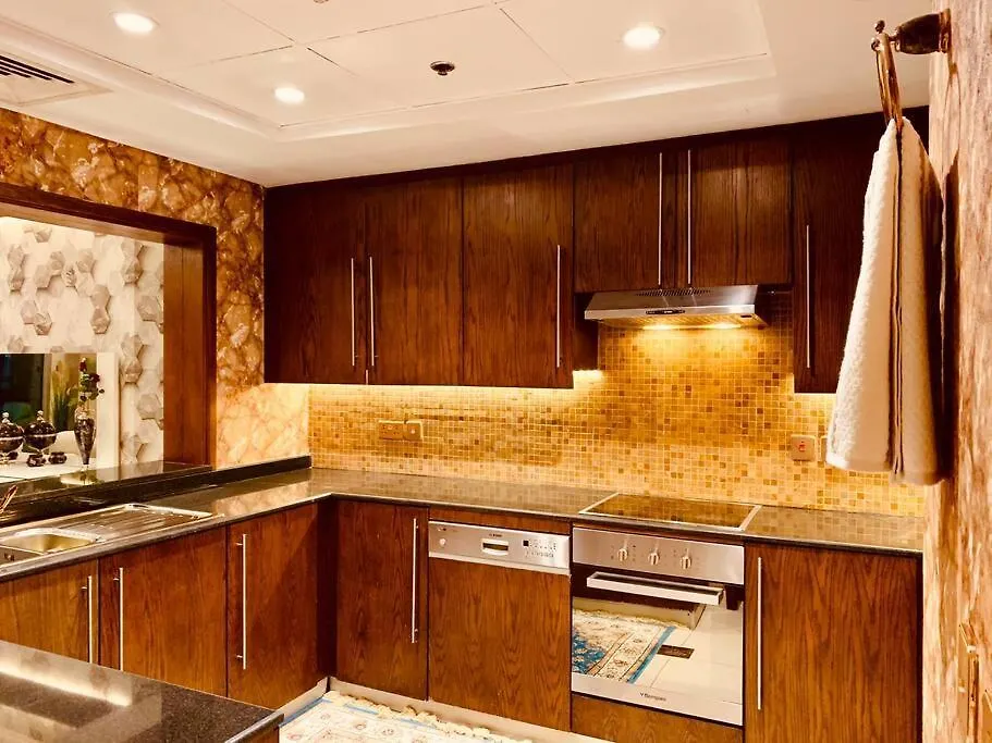 Luxurious Pool View Apt In Downtown Dubai Apartment 0*,